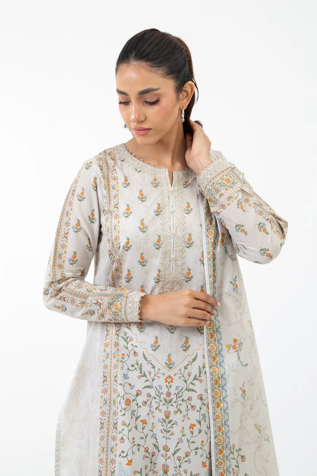 EMBROIDERED LAWN 3 PIECE SUIT - WFM35525