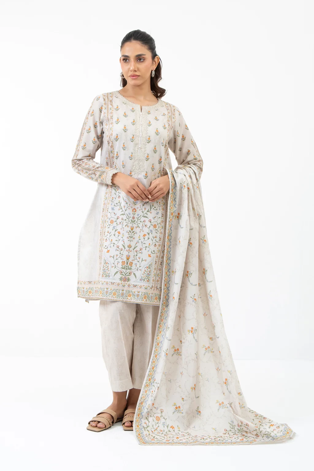 EMBROIDERED LAWN 3 PIECE SUIT - WFM35525