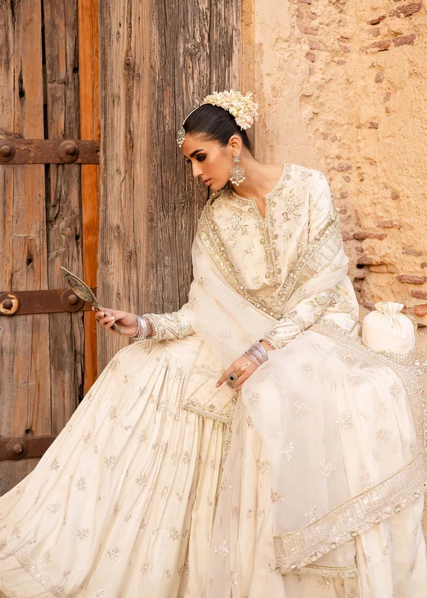 Roshaneh - 5024