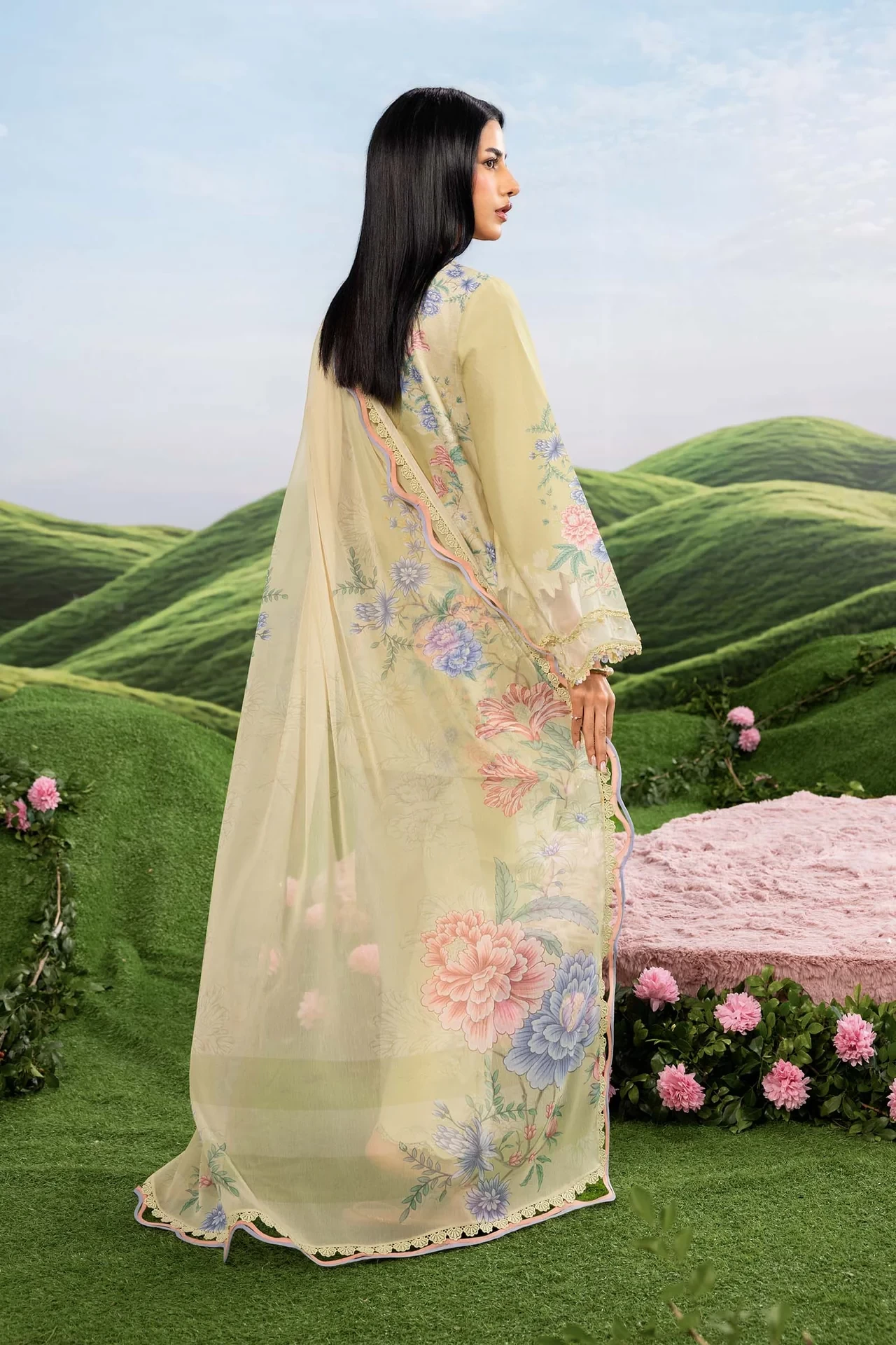 3 Pc Embroidered Lawn Suit - #MB-CUSV14-11A