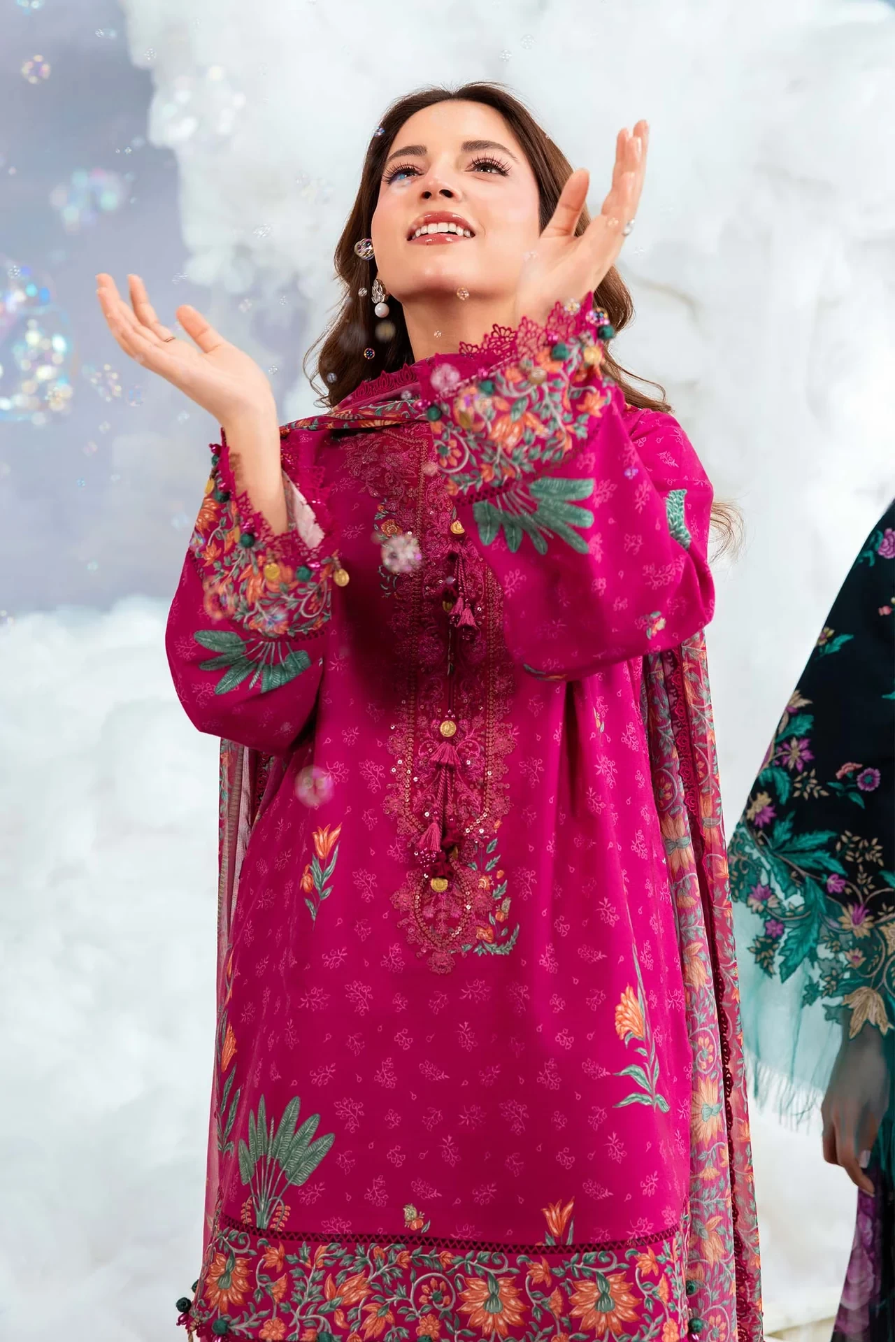 3 Pc Embroidered Lawn Suit - #MB-CUSV14-03B
