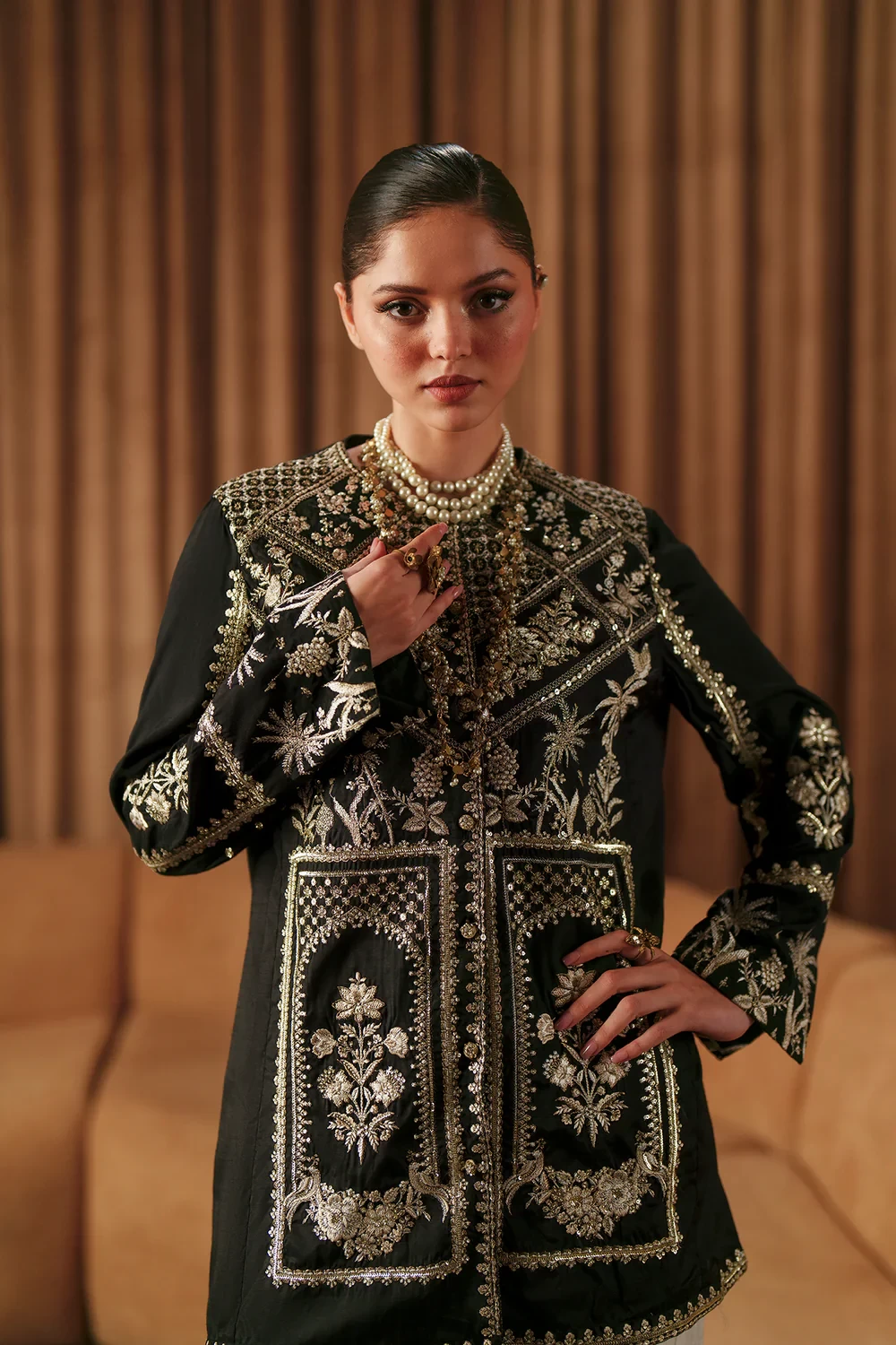 EMBROIDERED SUIT - E1042/104/902