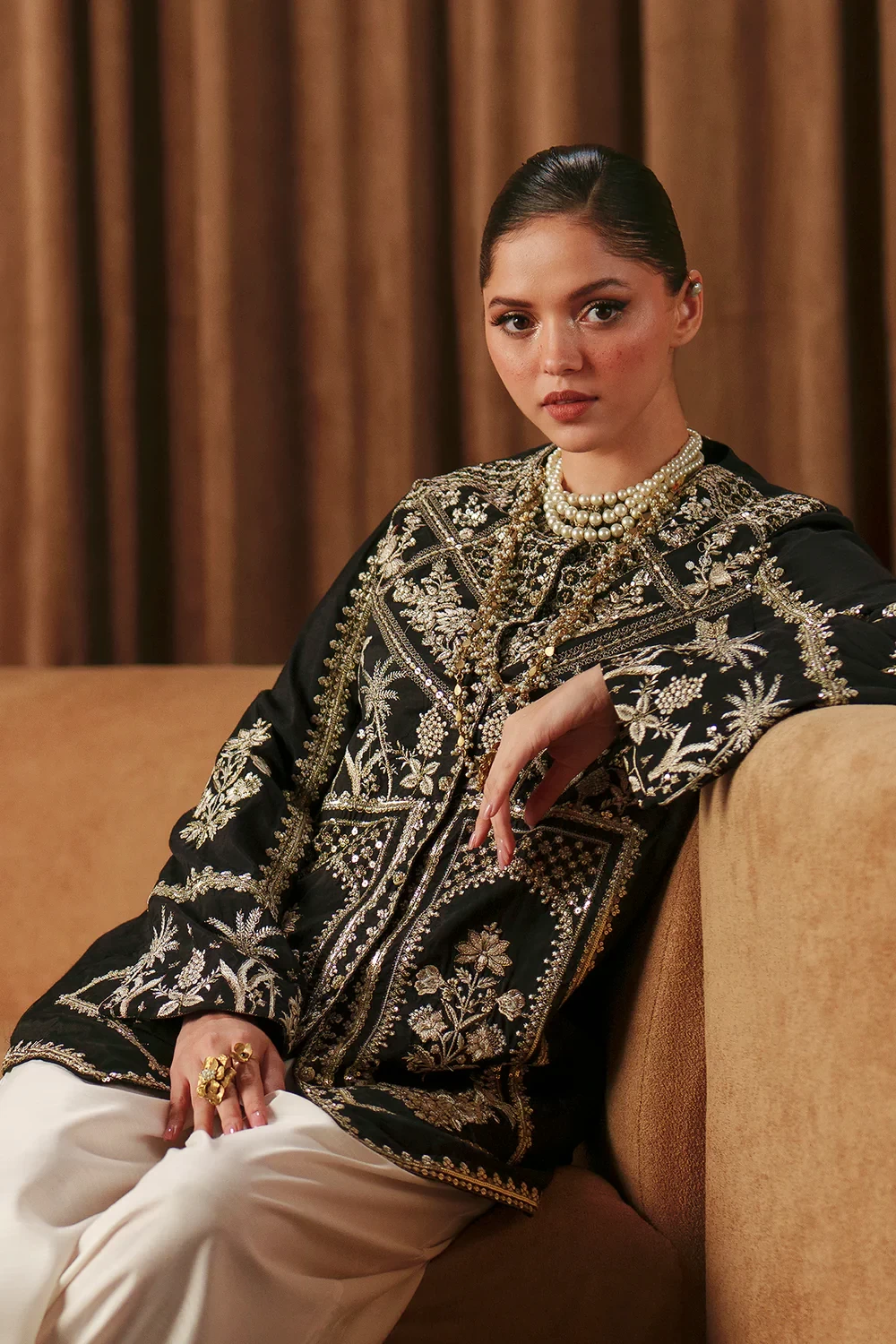 EMBROIDERED SUIT - E1042/104/902