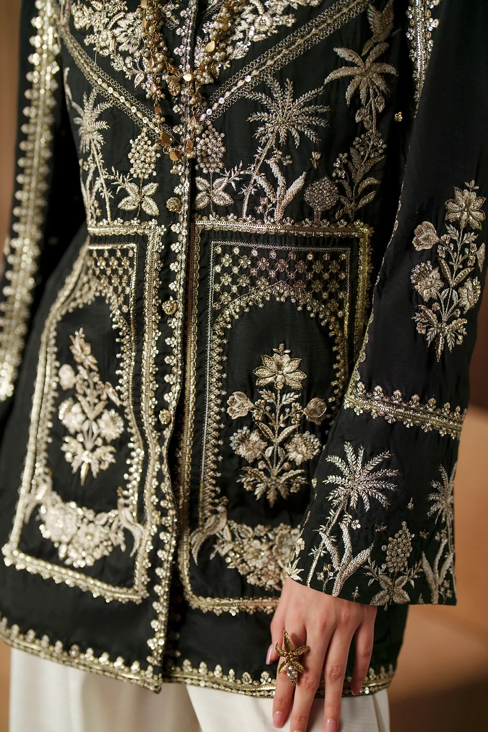 EMBROIDERED SUIT - E1042/104/902