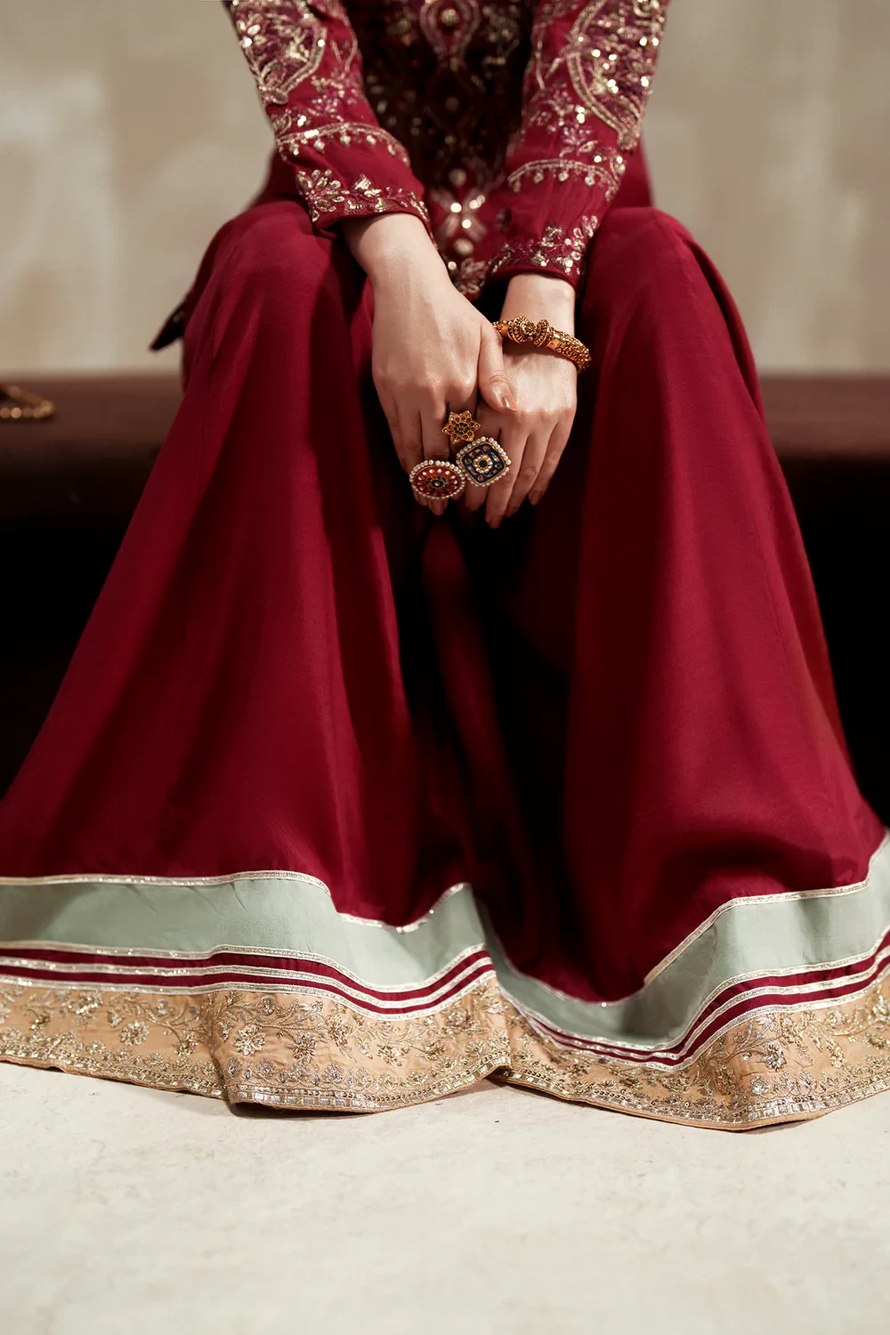EMBROIDERED SUIT - E1108/104/310