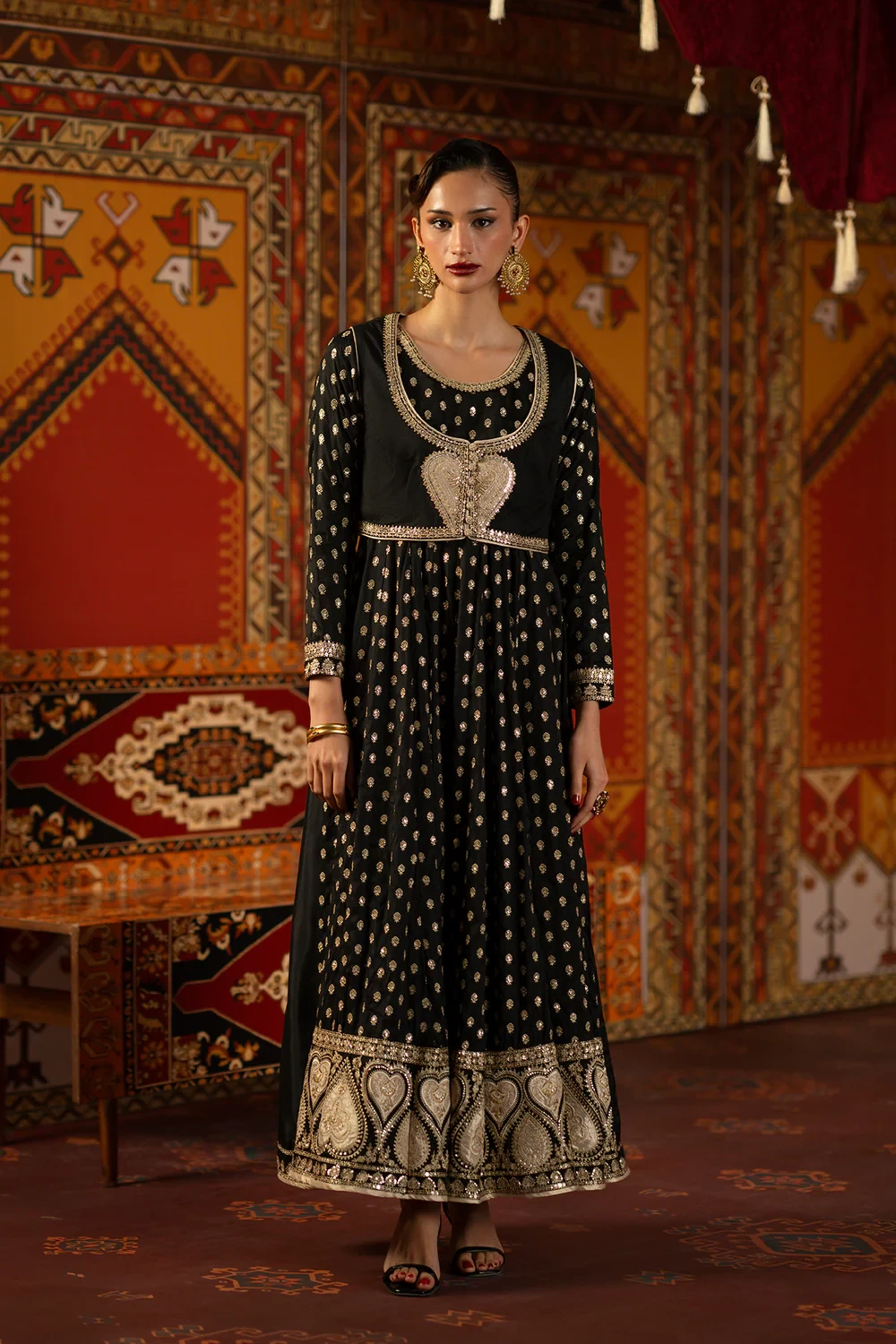 EMBROIDERED PISHWAS - E1051/104/901