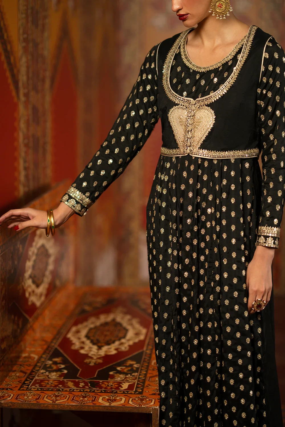 EMBROIDERED PISHWAS - E1051/104/901