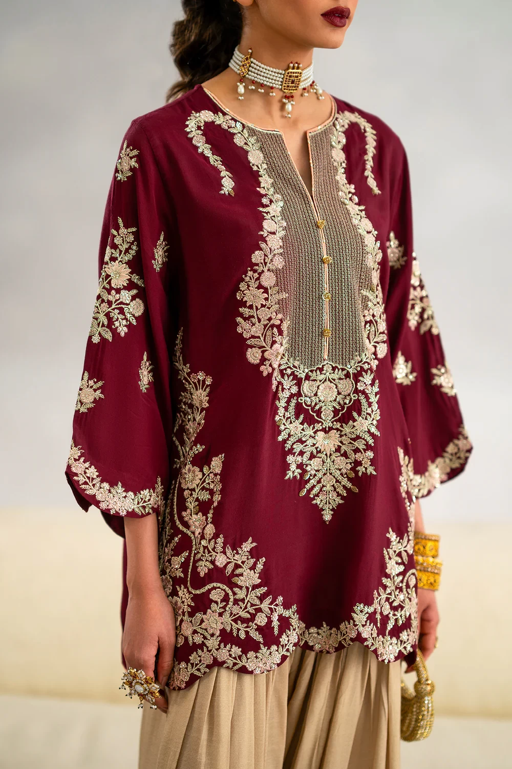 EMBROIDERED SUIT - E1113/104/319