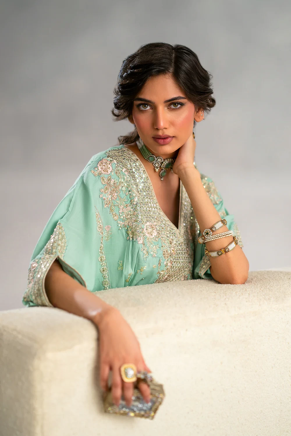 EMBROIDERED KAFTAN - E1087/104/718