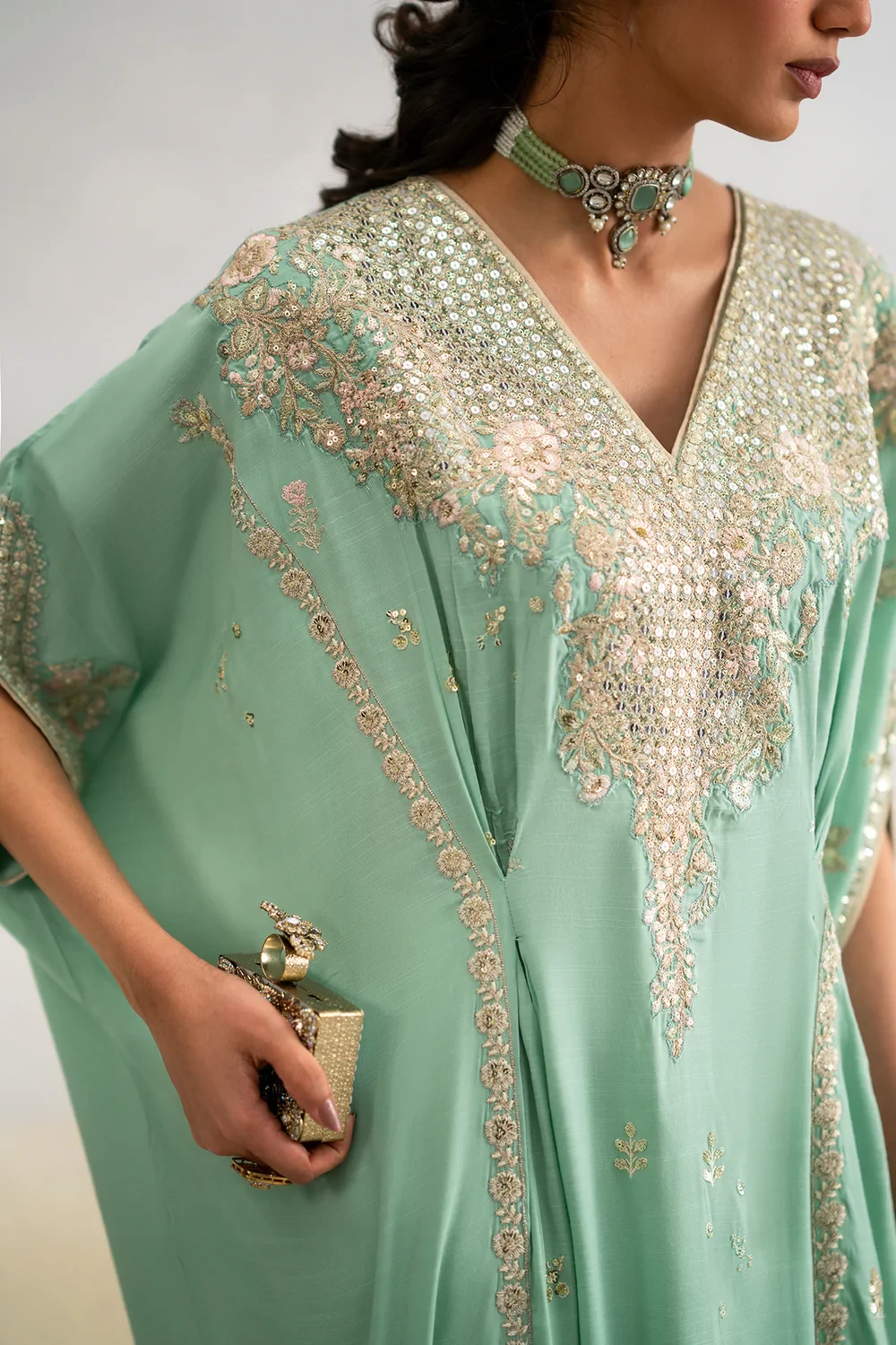 EMBROIDERED KAFTAN - E1087/104/718