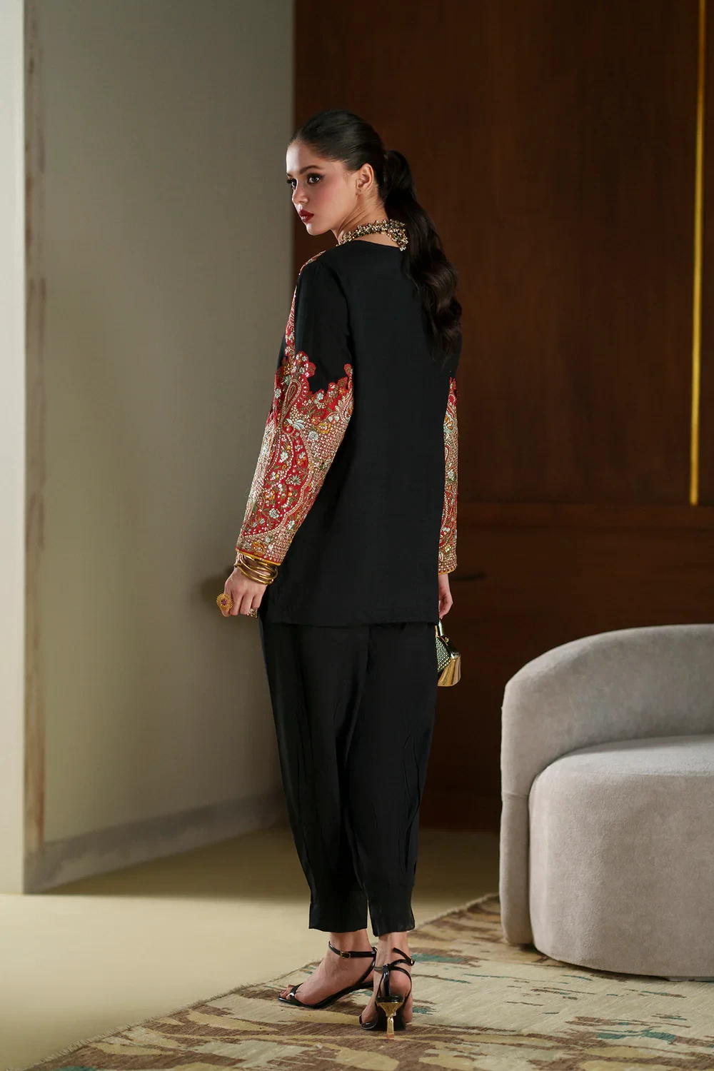 EMBROIDERED SUIT - E1122/104/902