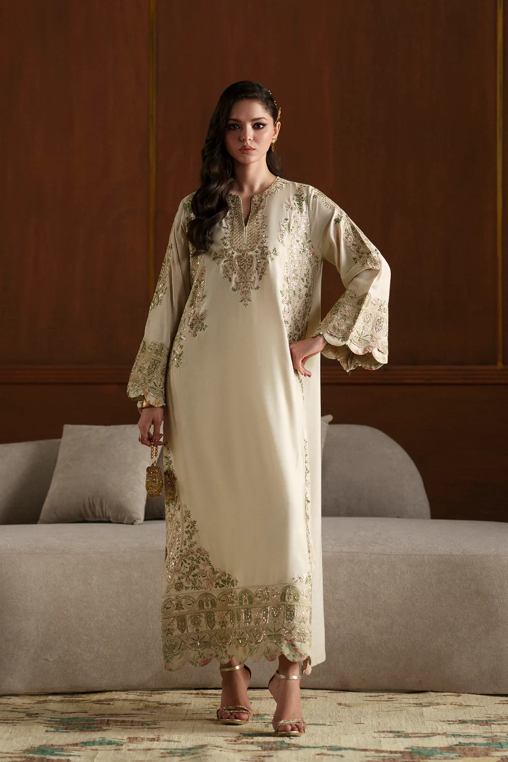 EMBROIDERED KAFTAN - E1112/104/006