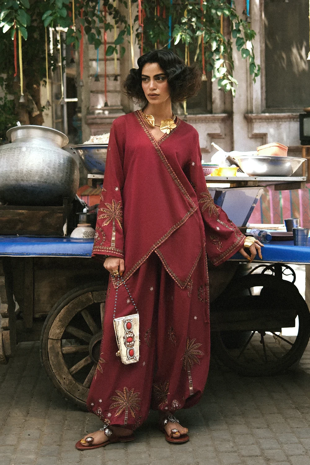 EMBROIDERED SUIT - E0826/119/305