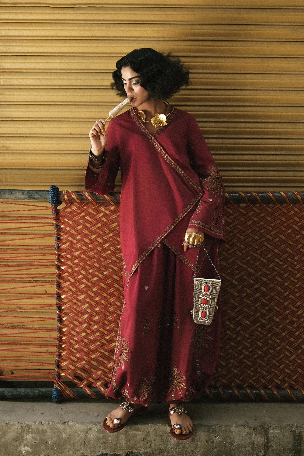 EMBROIDERED SUIT - E0826/119/305