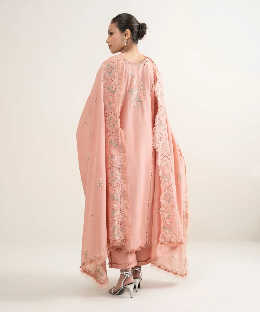 3 Piece Embroidered Lawn Suit - U3PESUS26V48