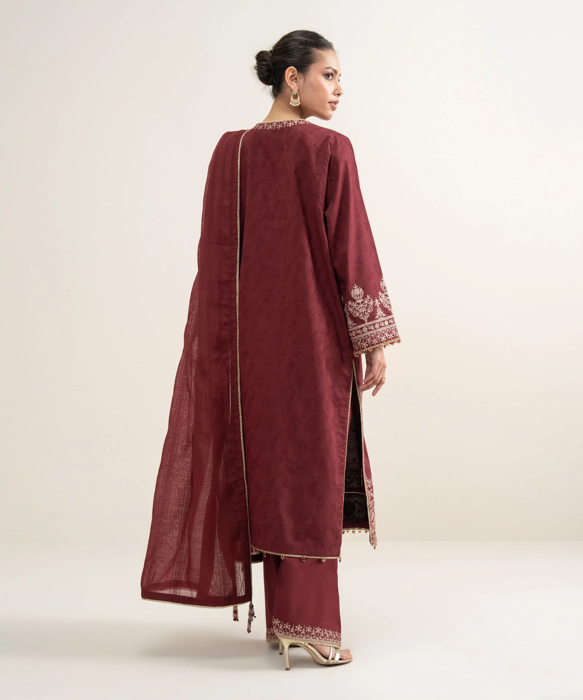3 Piece Embroidered Jacquard Suit - 3PESUS26V436
