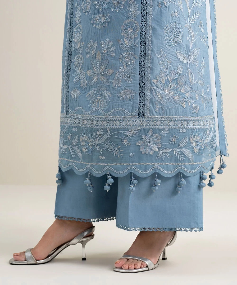 3 Piece Embroidered Lawn Suit - 3PESUS26V416