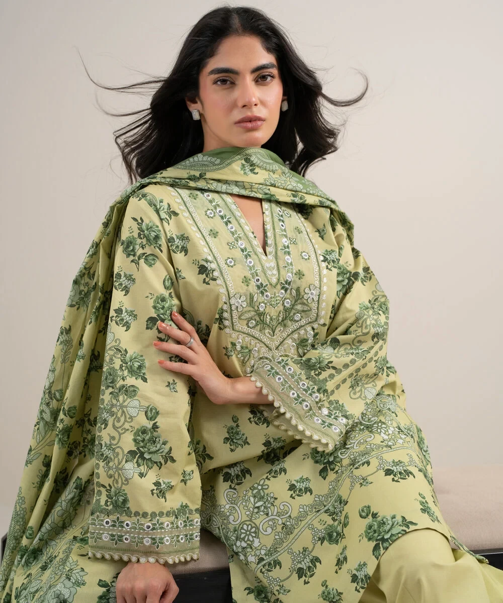 3 Piece - Embroidered Lawn Suit - 2DEDYS26V651