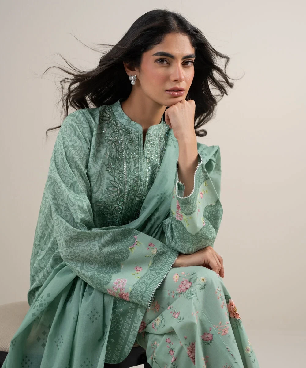 3 Piece - Embroidered Lawn Suit - 3PEDYS26V662