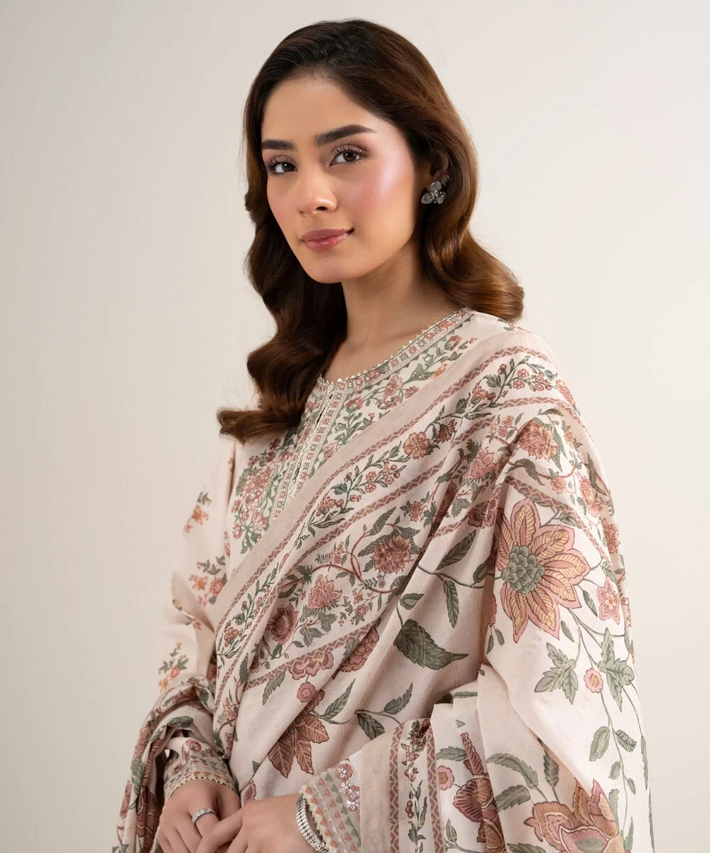 3 Piece - Embroidered Zari Lawn Suit - 2DEDYS26V646