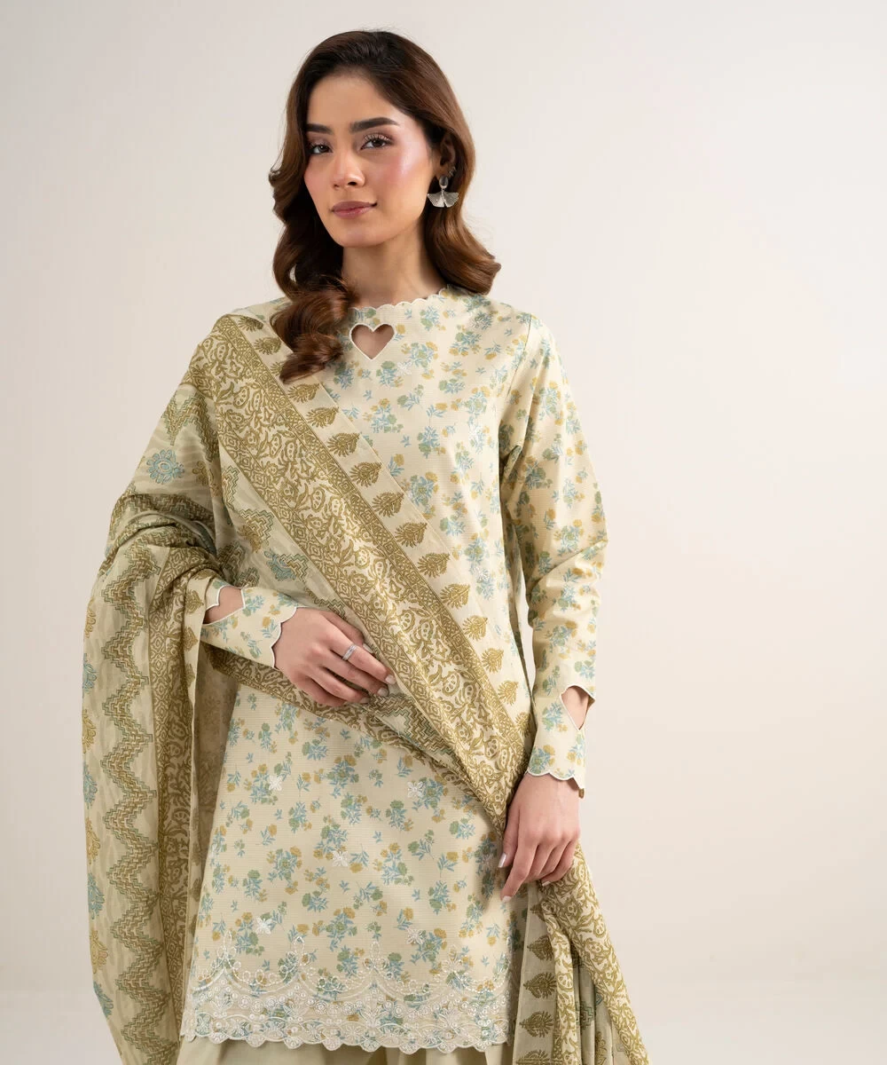 3 Piece - Embroidered Zari Lawn Suit - 3PEDYS26V670