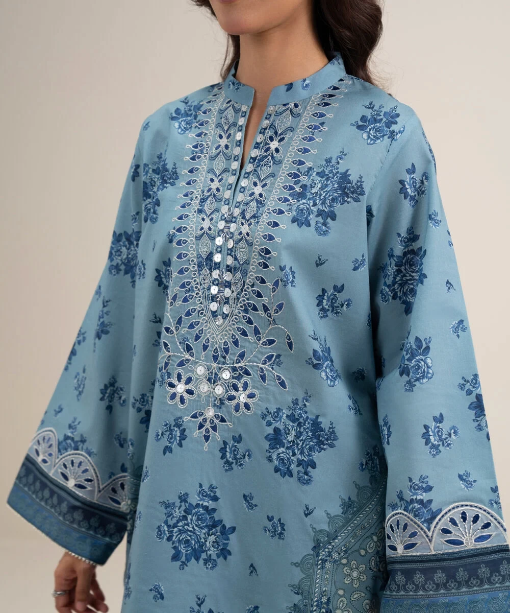 3 Piece - Embroidered Lawn Suit - 2DEDYS26V649