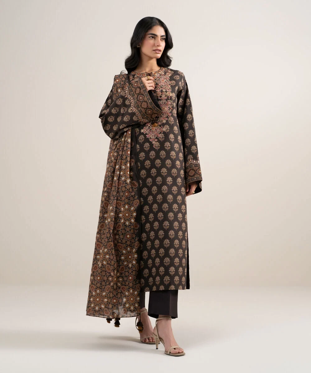 3 Piece - Embroidered Lawn Suit - 3PEDYS26V668