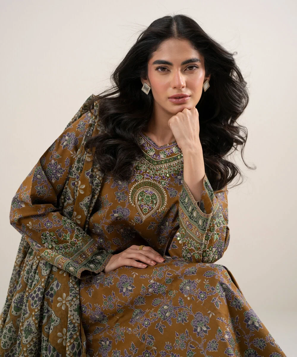 3 Piece - Embroidered Lawn Suit -  3PEDYS26V665