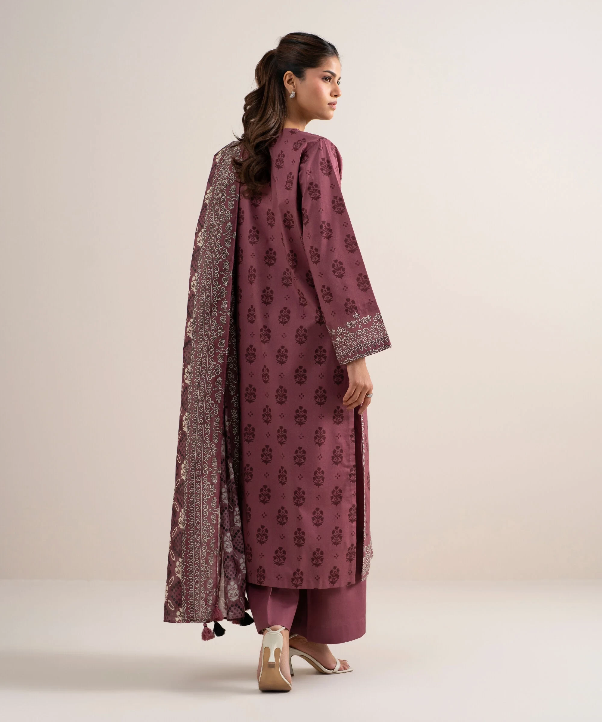 3 Piece - Embroidered Lawn Suit -  U3PDDS26V636
