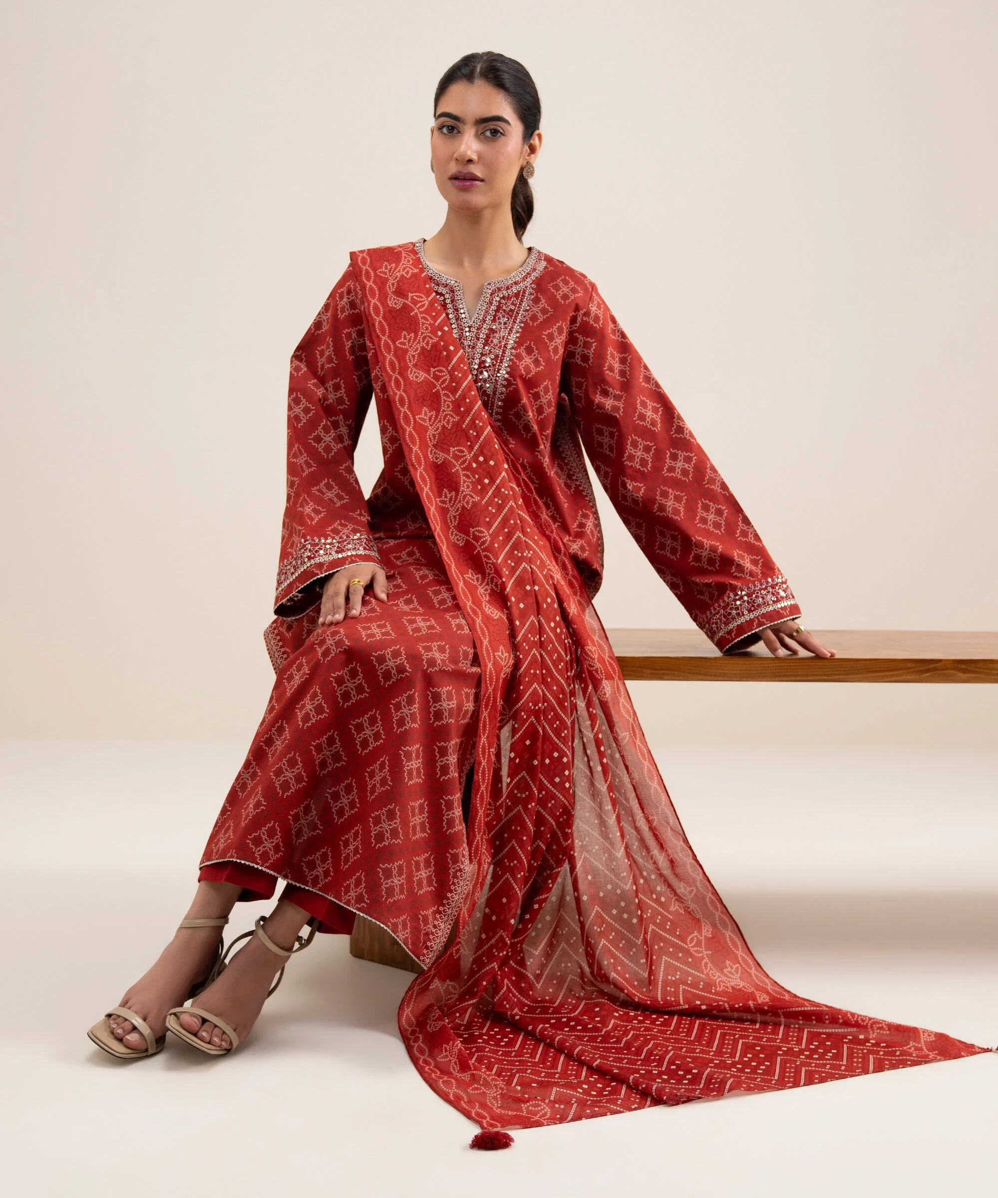 3 Piece - Embroidered Lawn Suit -  3PEDYS26V630
