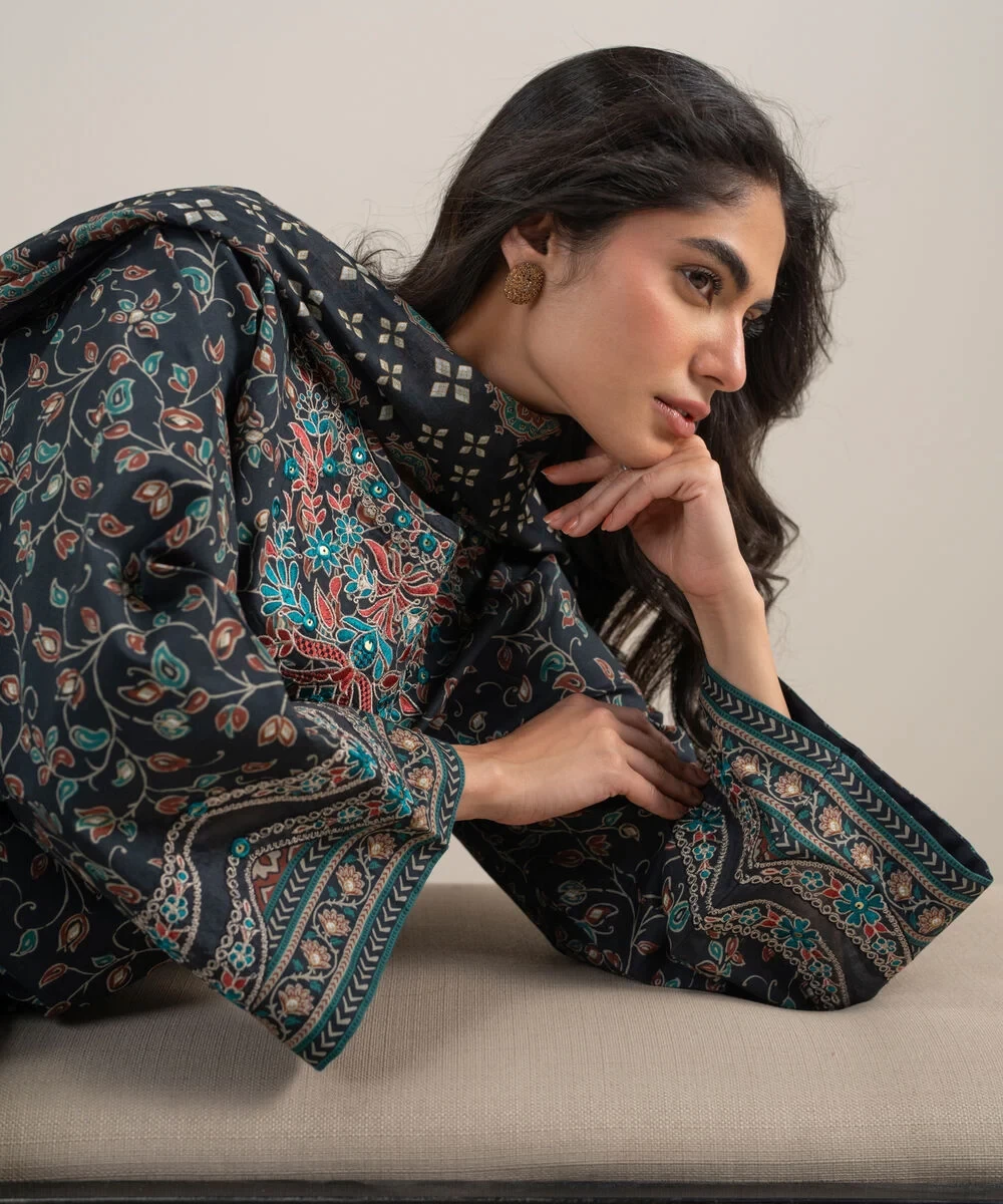 3 Piece - Embroidered Lawn Suit - 3PEDYS26V667