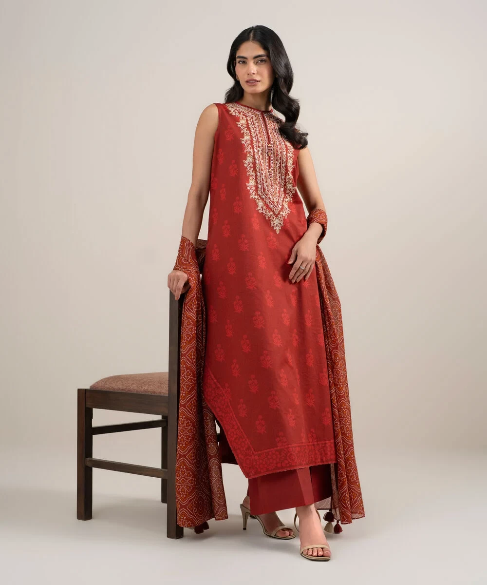 3 Piece - Embroidered Lawn Suit - U3PDDS26V633