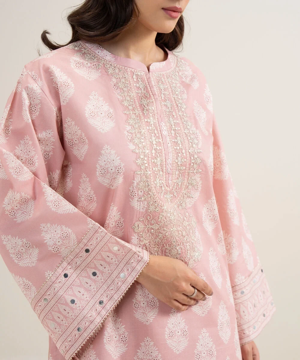 3 Piece - Embroidered Lawn Suit - 3PEDYS26V625