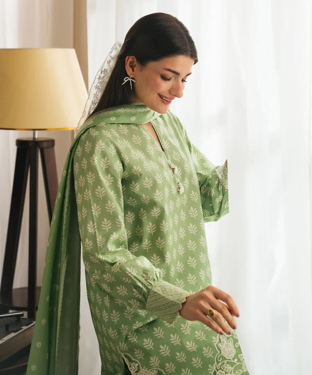 3 Piece - Embroidered Lawn Suit - 3PEDYS26V628