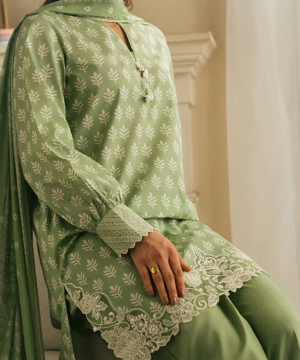 3 Piece - Embroidered Lawn Suit - 3PEDYS26V628