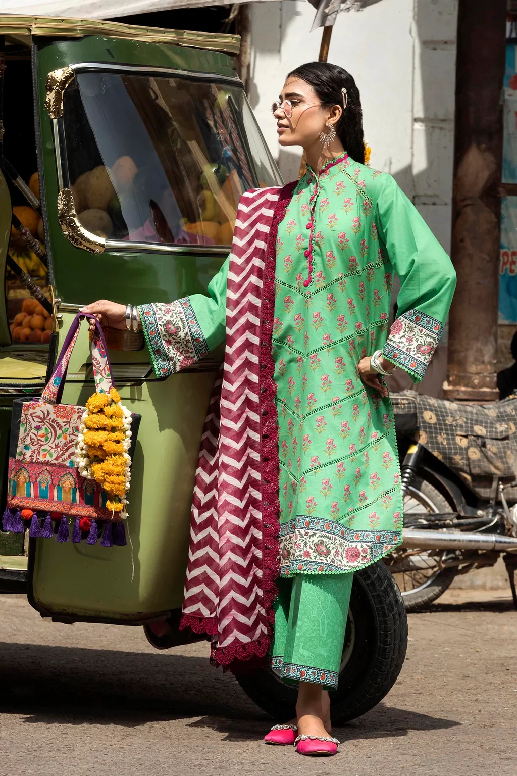Printed 3 Piece Lawn Suit - H264-002B-3CG