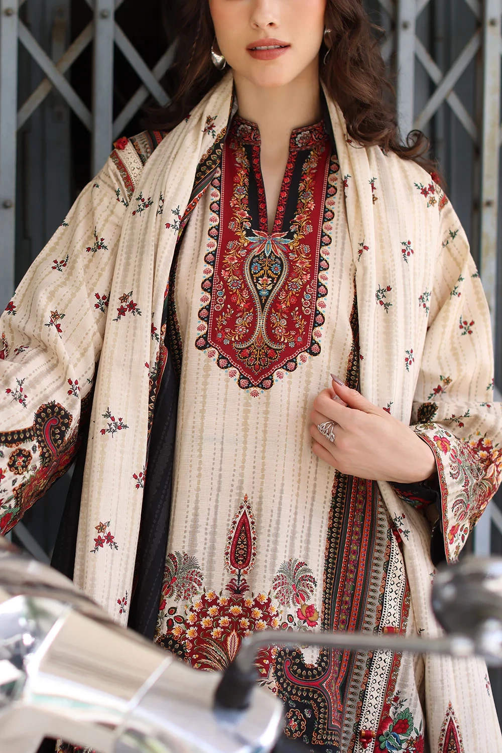 3 Piece Printed Khaddar Suit with Printed Khaddar Dupatta - W-FB-WIN-26-485736