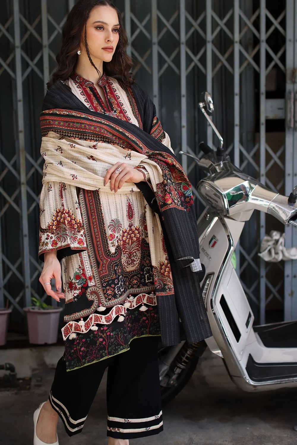 3 Piece Printed Khaddar Suit with Printed Khaddar Dupatta - W-FB-WIN-26-485736