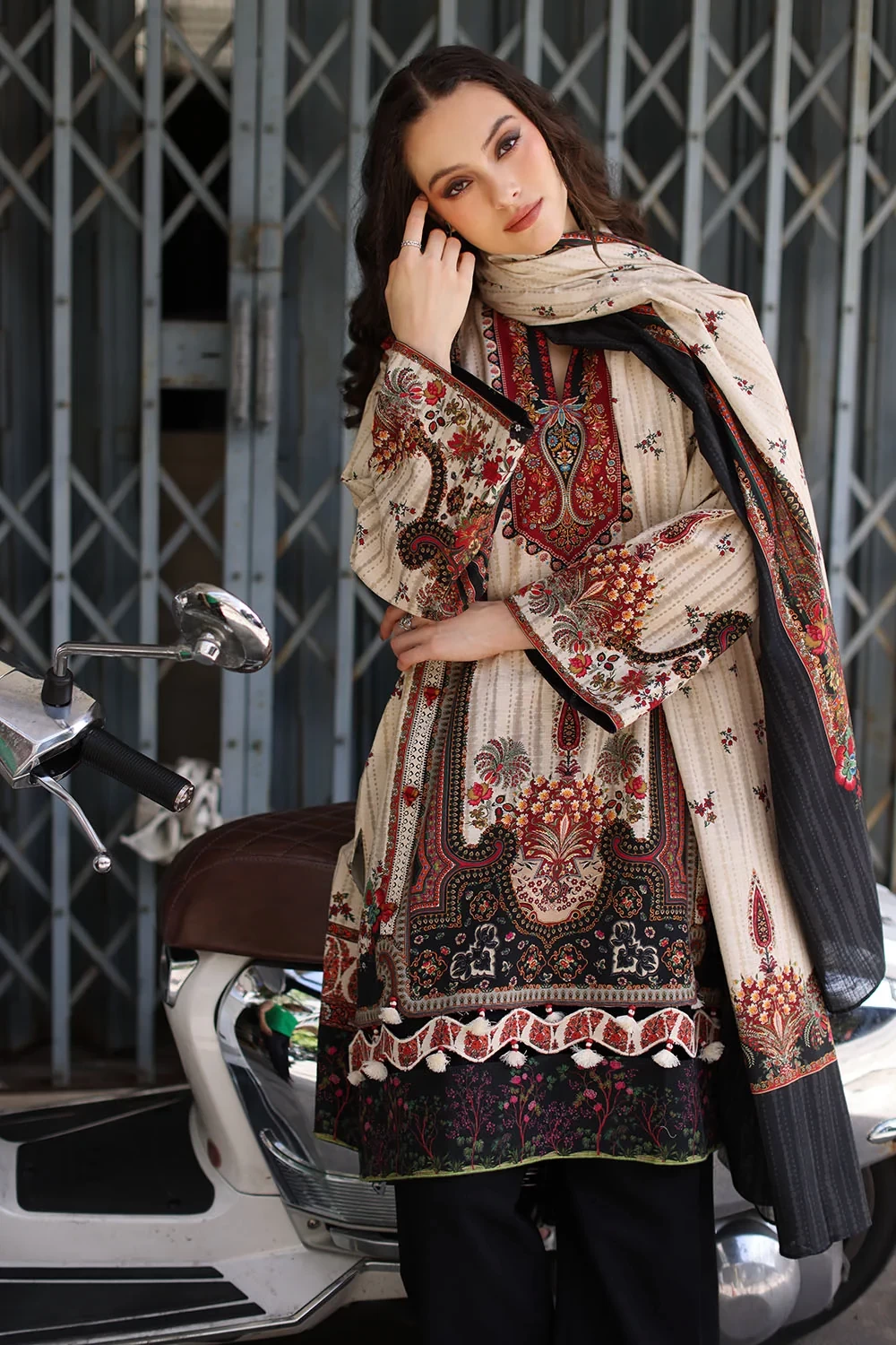 3 Piece Printed Khaddar Suit with Printed Khaddar Dupatta - W-FB-WIN-26-485736