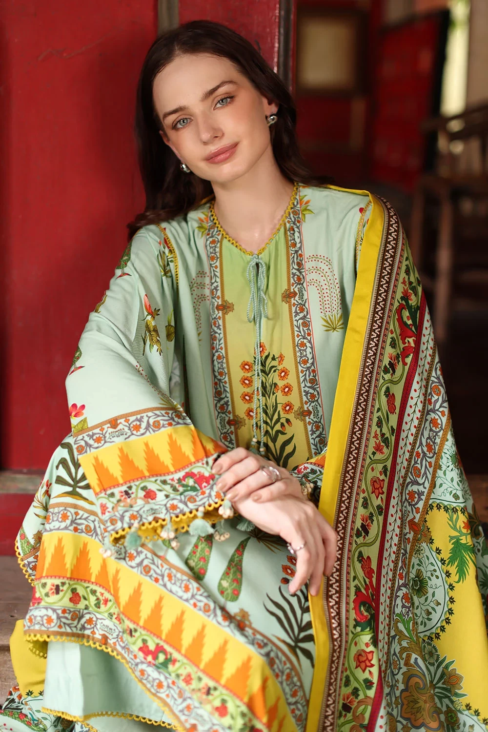 3 Piece Printed Linen Suit with Printed Linen Dupatta - W-FB-WIN-26-485750