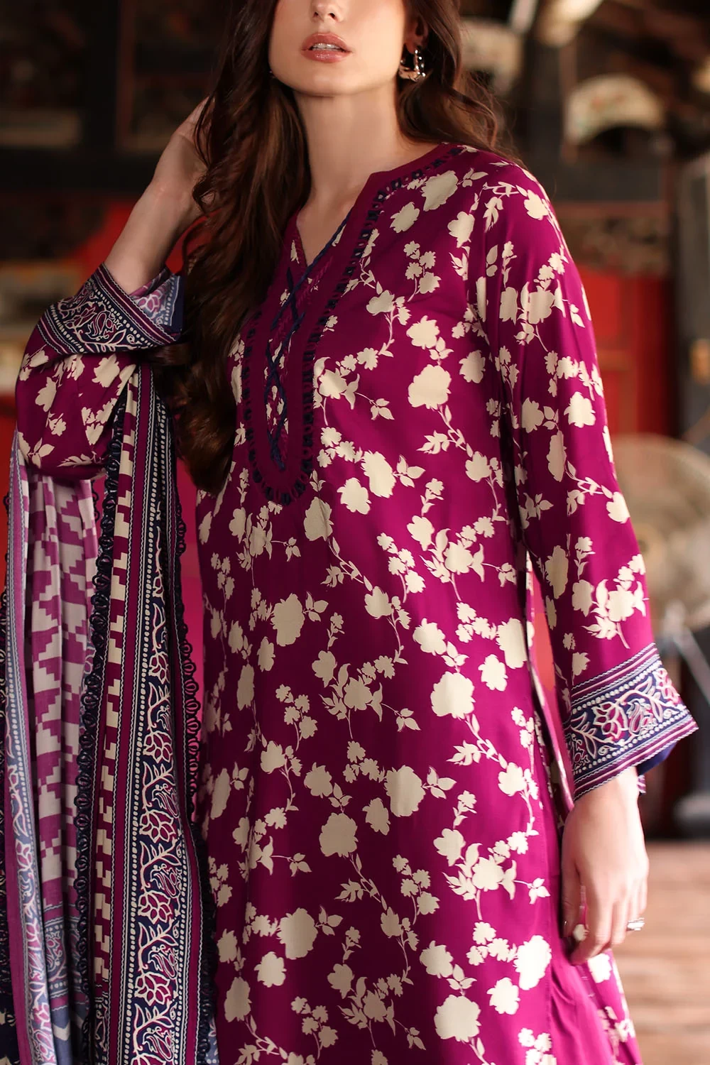 3 Piece Printed Linen Suit with Printed Linen Dupatta - W-FB-WIN-26-485748