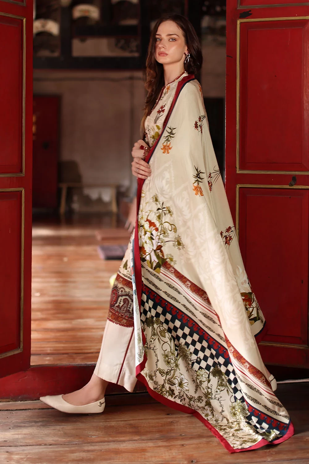 3 Piece Printed Linen Suit with Printed Linen Dupatta - W-FB-WIN-26-485751