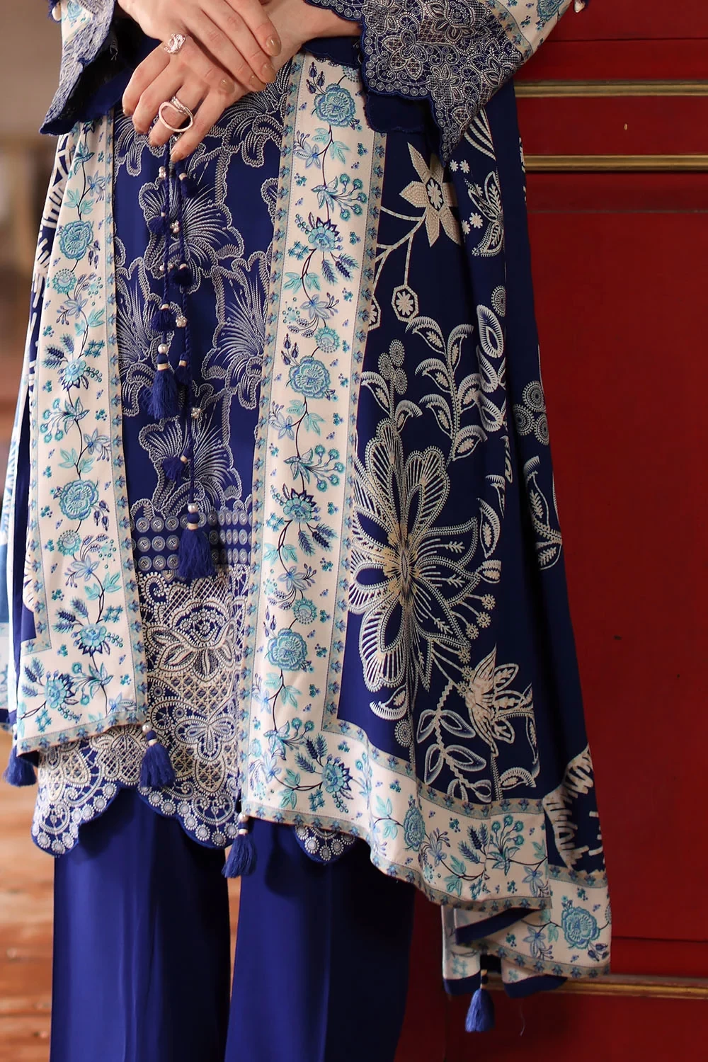 3 Piece Printed Linen Suit with Printed Linen Dupatta - W-FB-WIN-26-485759