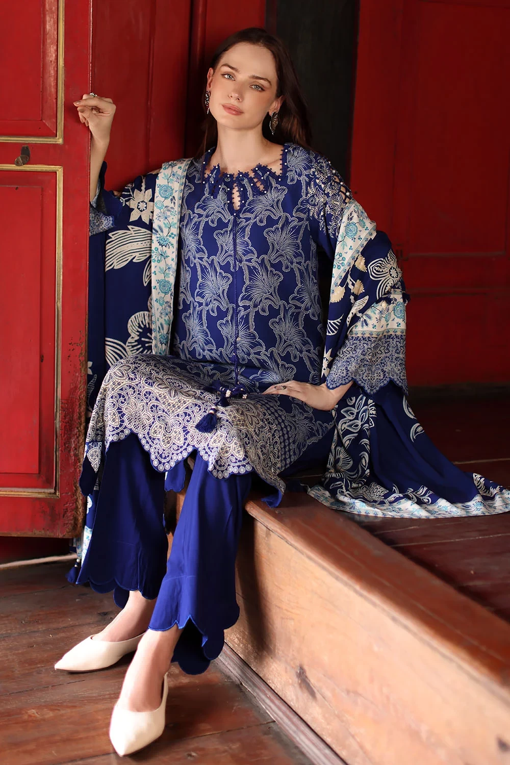 3 Piece Printed Linen Suit with Printed Linen Dupatta - W-FB-WIN-26-485759