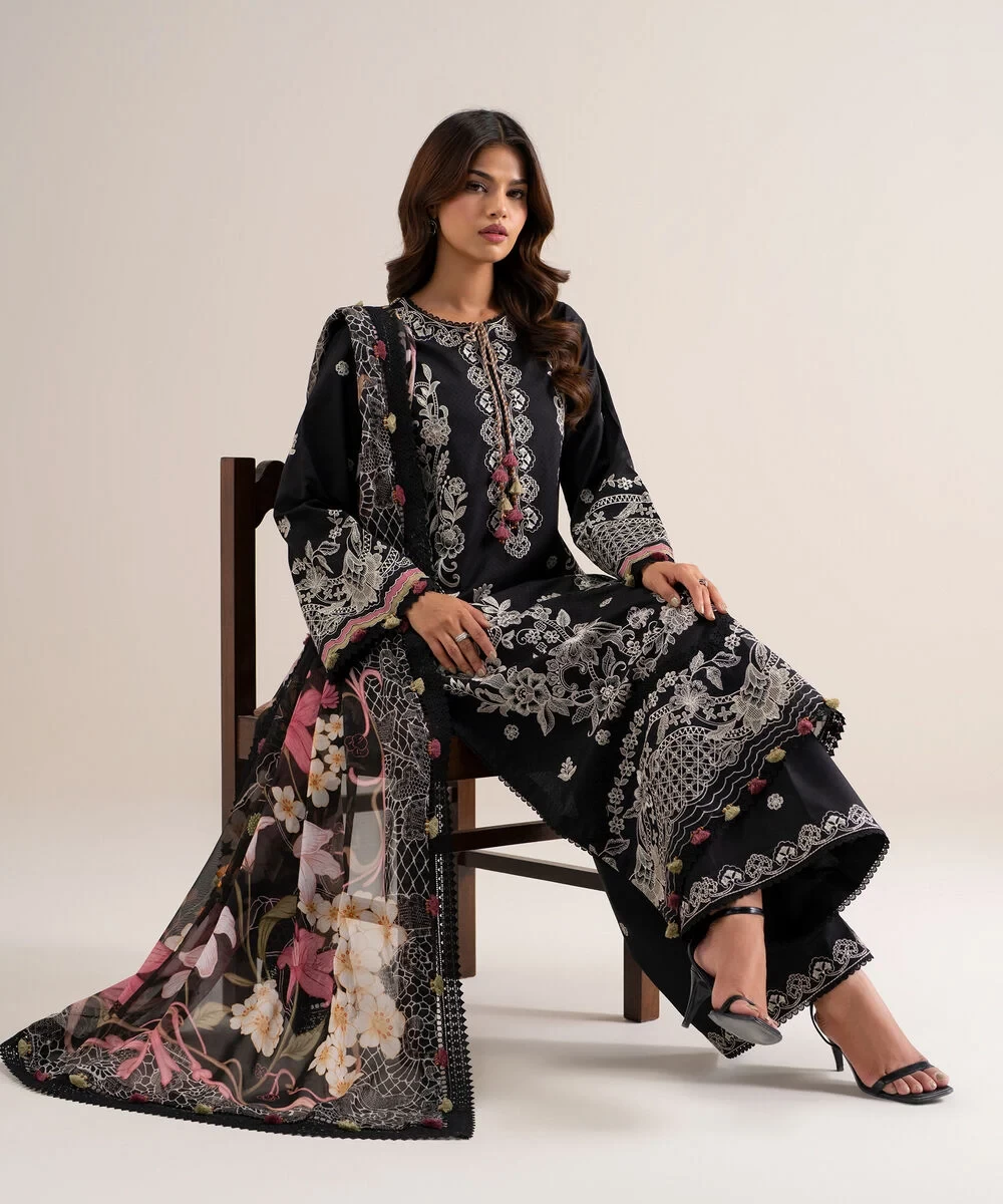 3 Piece - Embroidered Dobby Suit - 3PELXS26V823