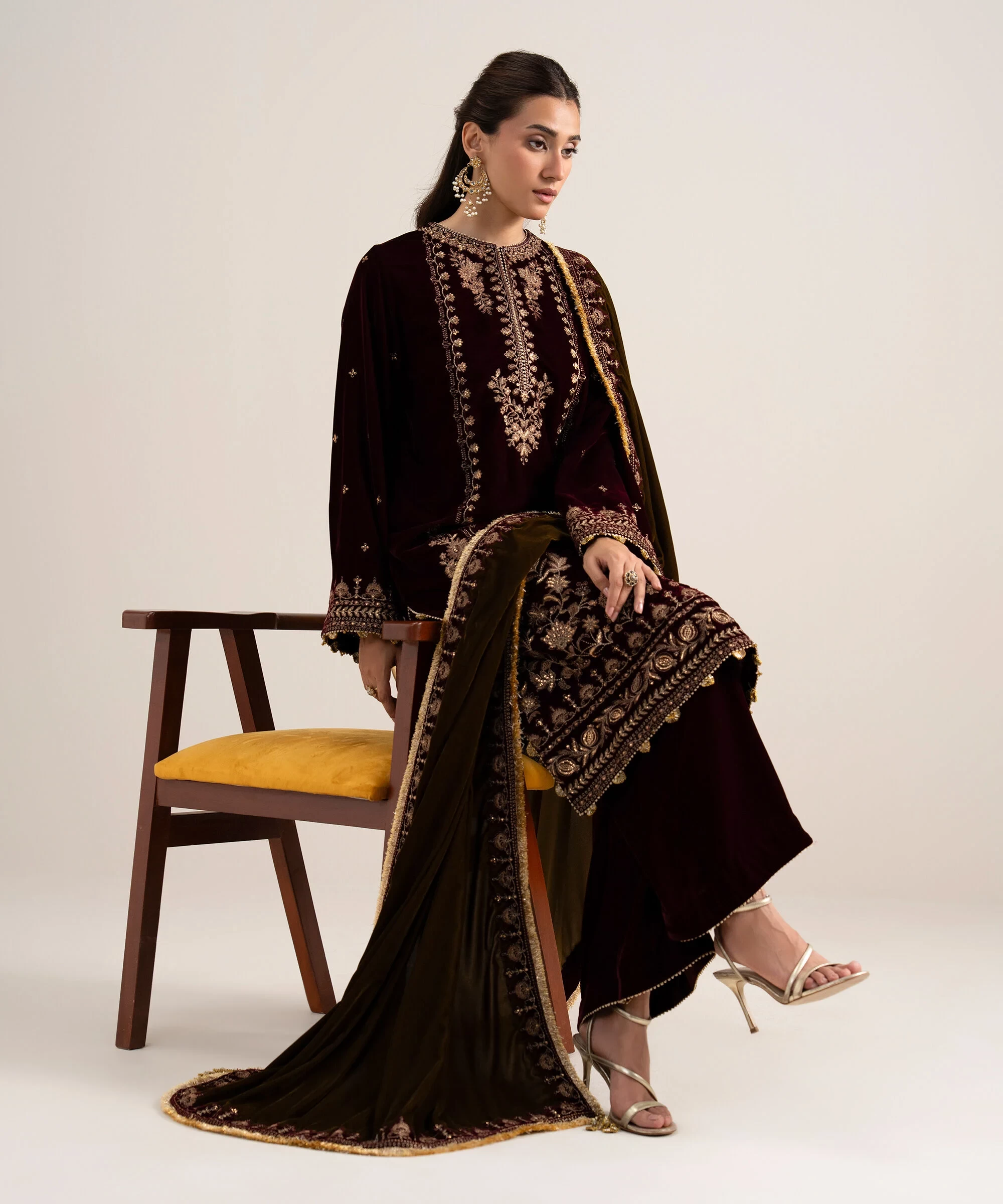 3 Piece - Embroidered Velvet Suit - 3PELXS26V815