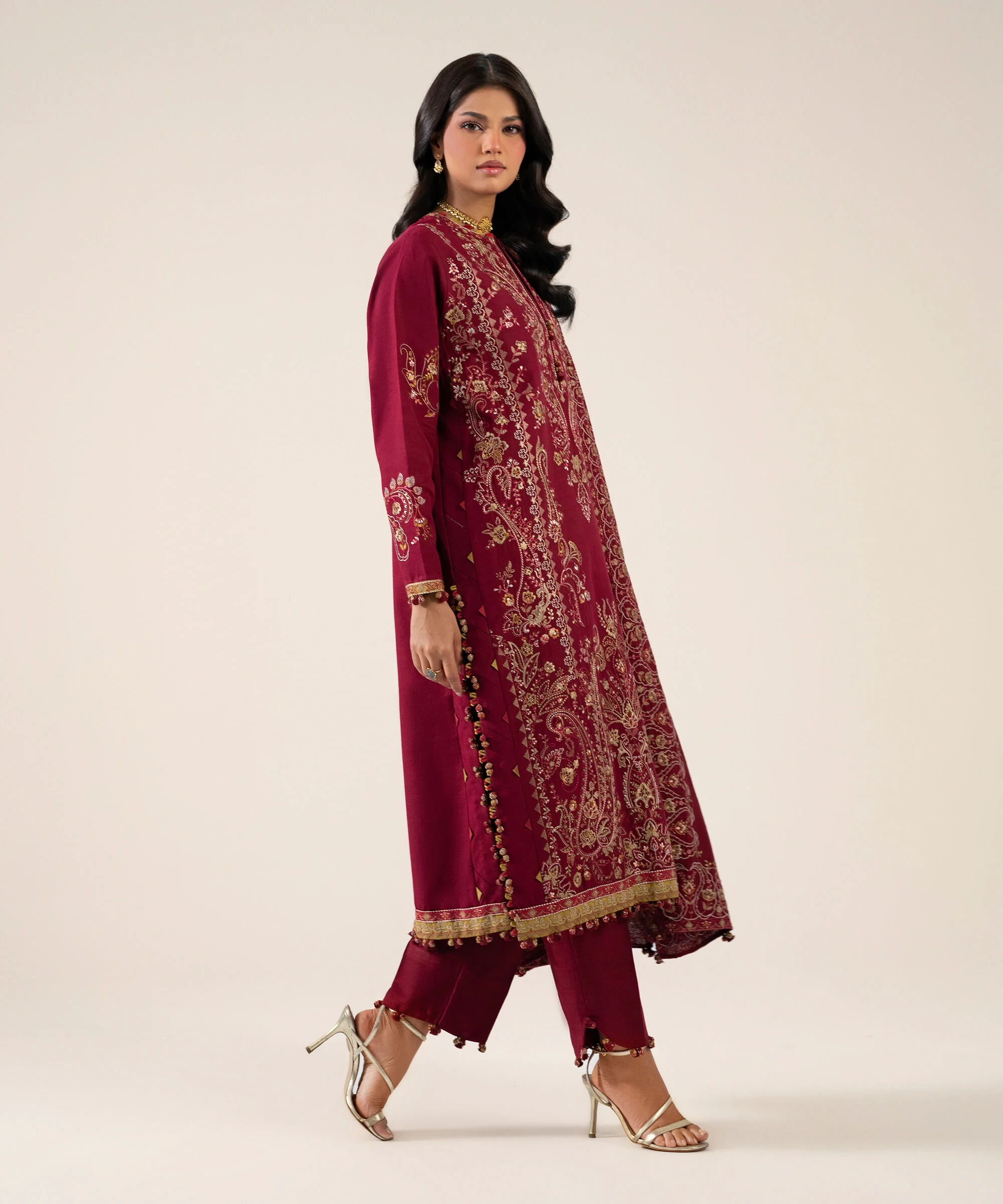 3 Piece - Embroidered Basic Khaddar Suit - U3PELX26V935