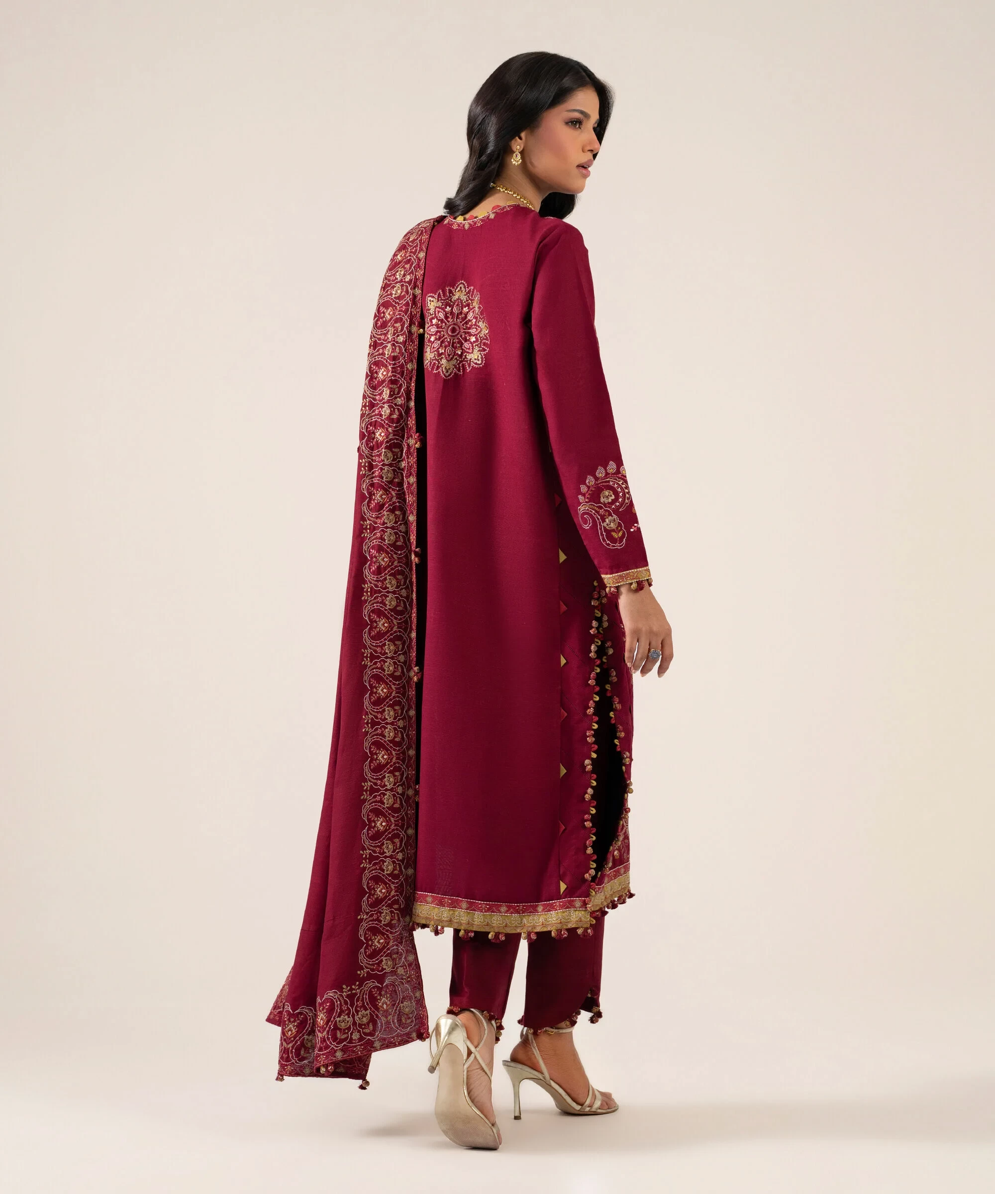 3 Piece - Embroidered Basic Khaddar Suit - U3PELX26V935