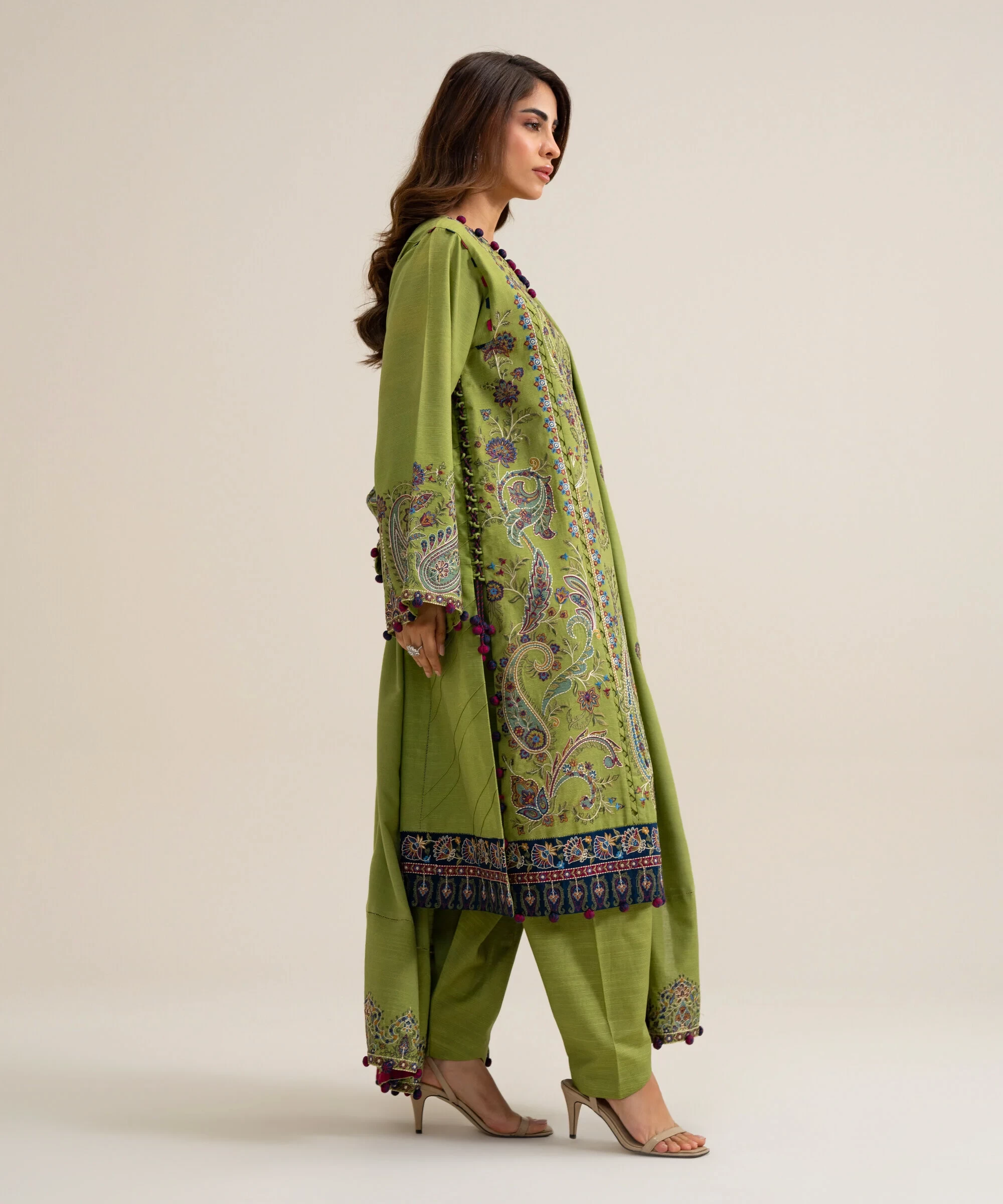 3 Piece - Embroidered Basic Khaddar Suit - U3PELX26V933