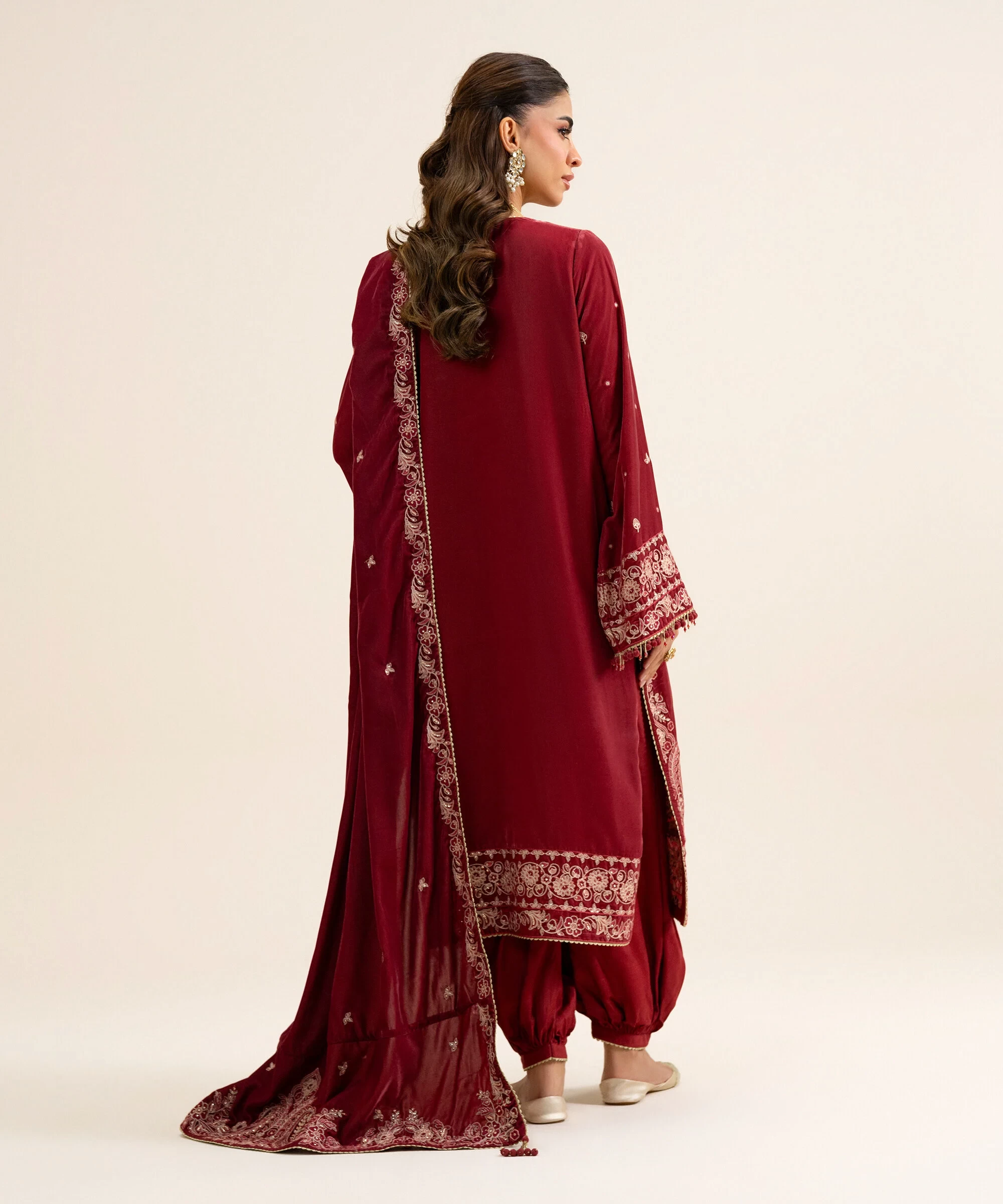 3 Piece - Embroidered Velvet Suit - U3PELX26V920